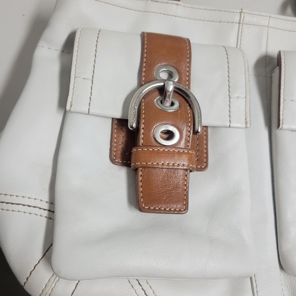 Coach Classic Soho Leather Double Pocket Satchel Shoulder Bag. - Picture 14 of 15